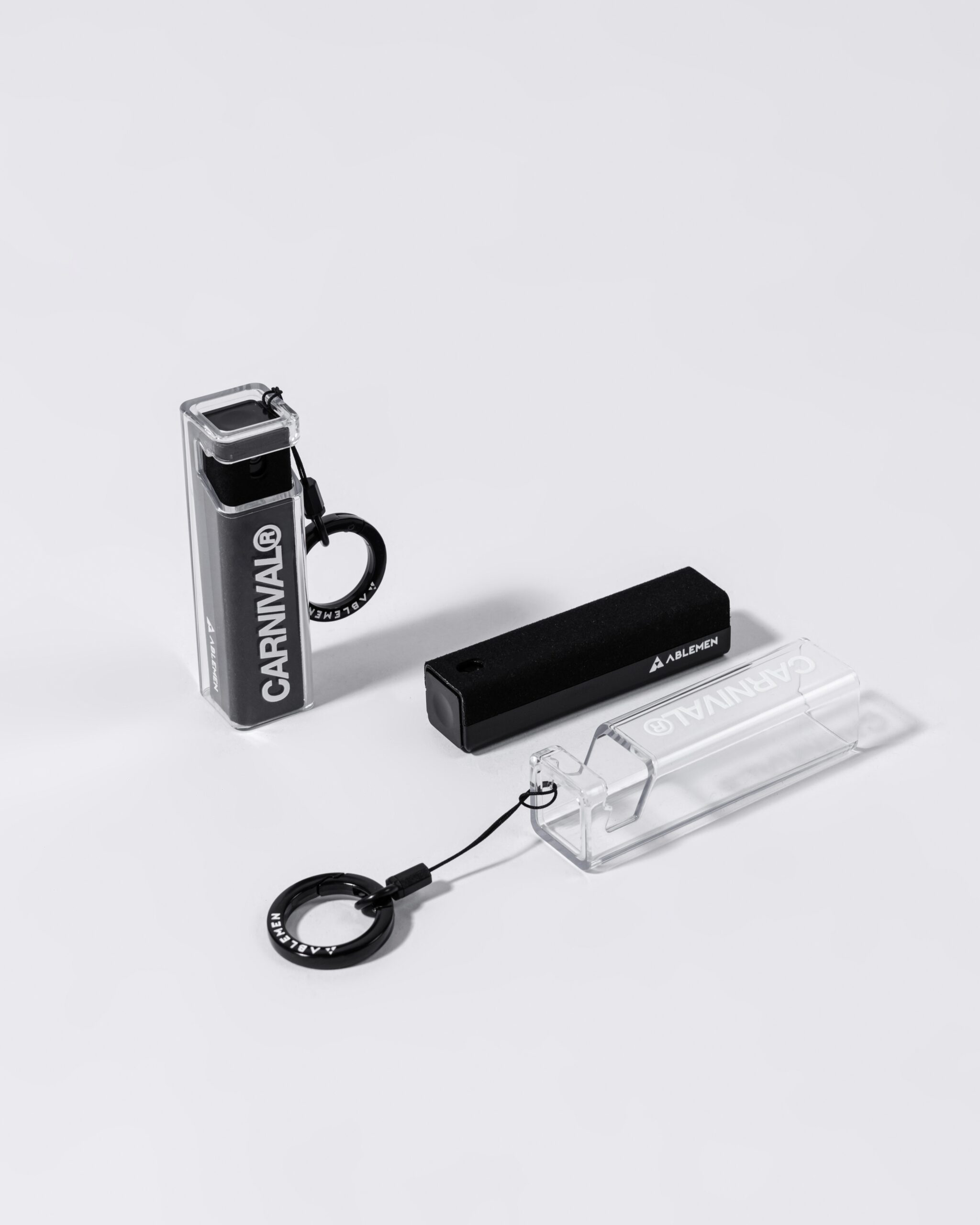 Ablemen x Carnival Mini Cross Body Bag Set กระเป๋าใส่โทรศัพท์สะพายข้าง พร้อมสเปรย์เช็ดจอและผ้าไมโครไฟเบอร์ - Image 4