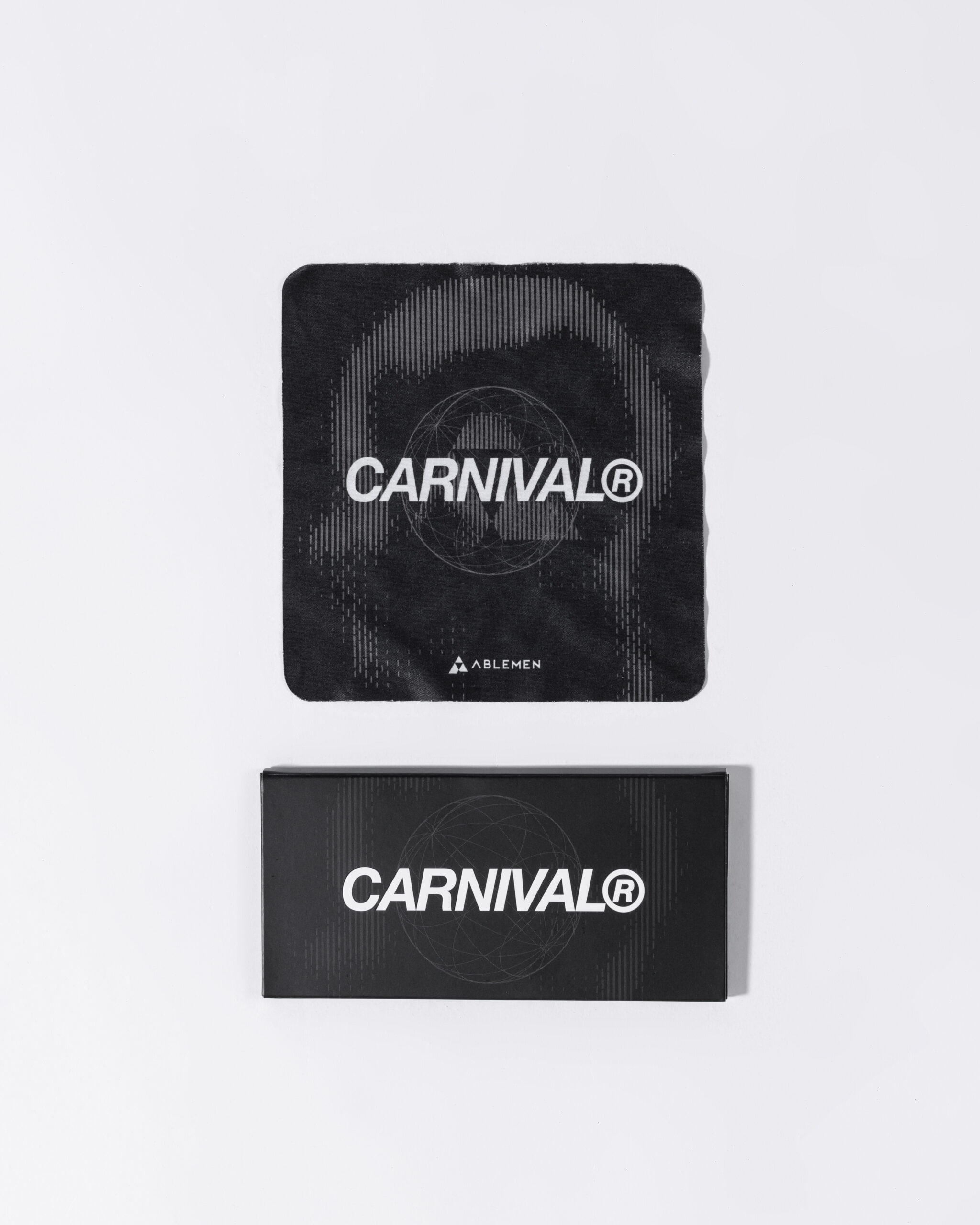 Ablemen x Carnival Mini Cross Body Bag Set กระเป๋าใส่โทรศัพท์สะพายข้าง พร้อมสเปรย์เช็ดจอและผ้าไมโครไฟเบอร์ - Image 5